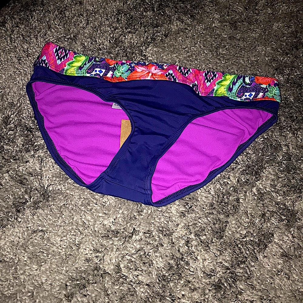 Bikini bottoms